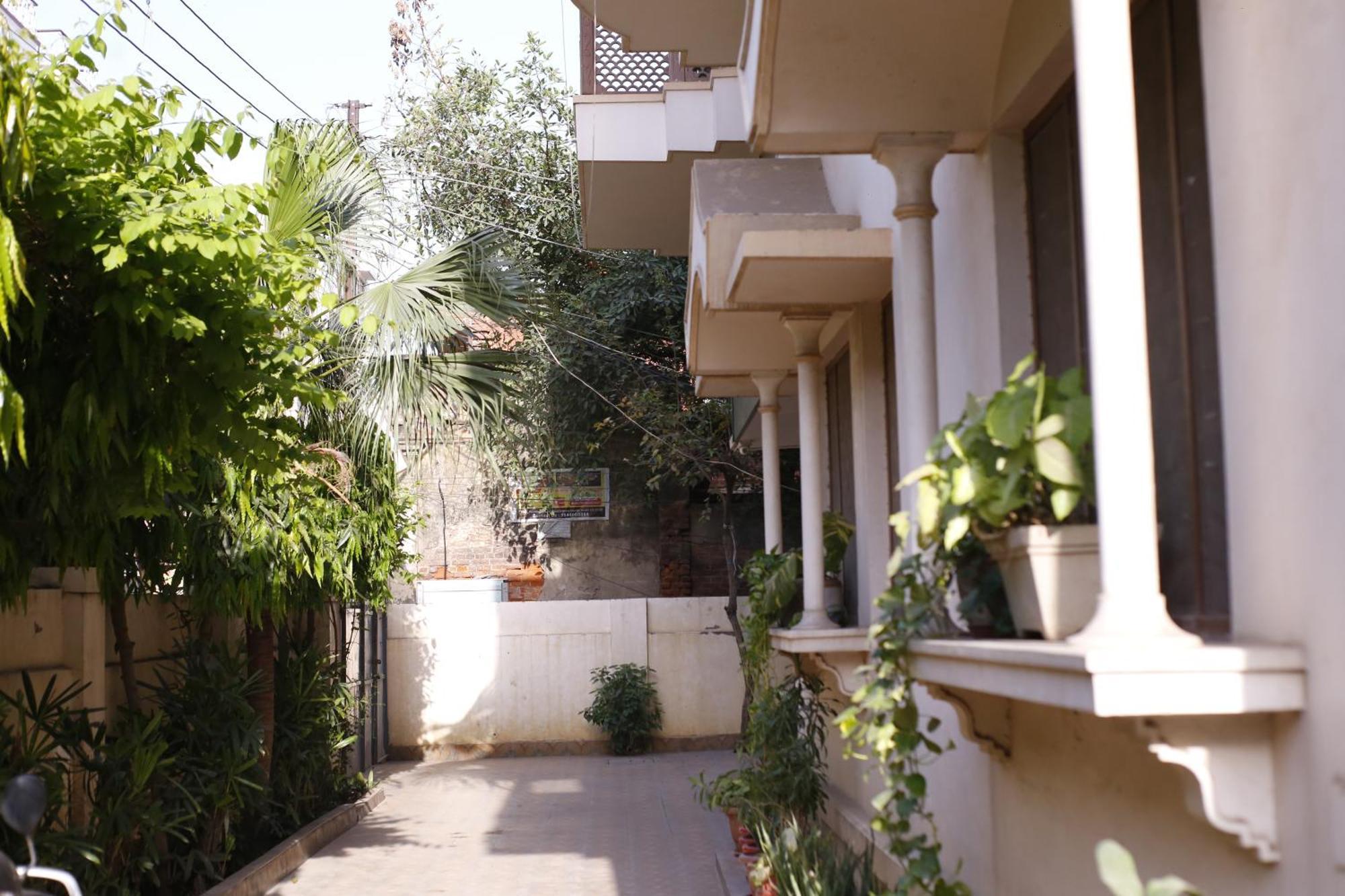Heritage Haveli Benares Buitenkant foto