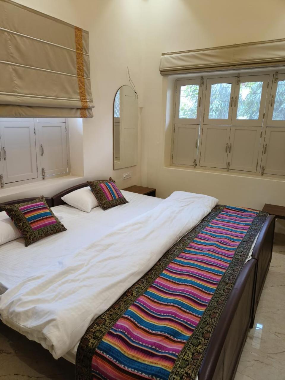 Heritage Haveli Benares Buitenkant foto